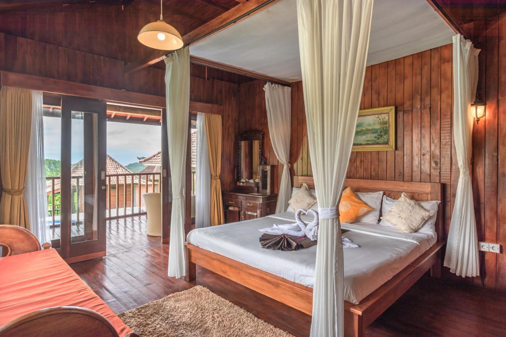 Sande Bed & Breakfast 3*